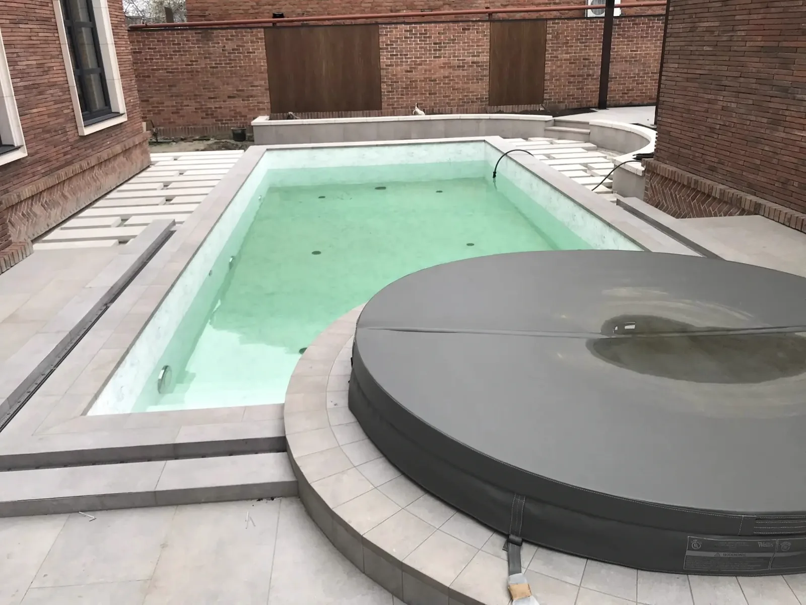 Реконструкция SPA-бассейна с заменой инженерии